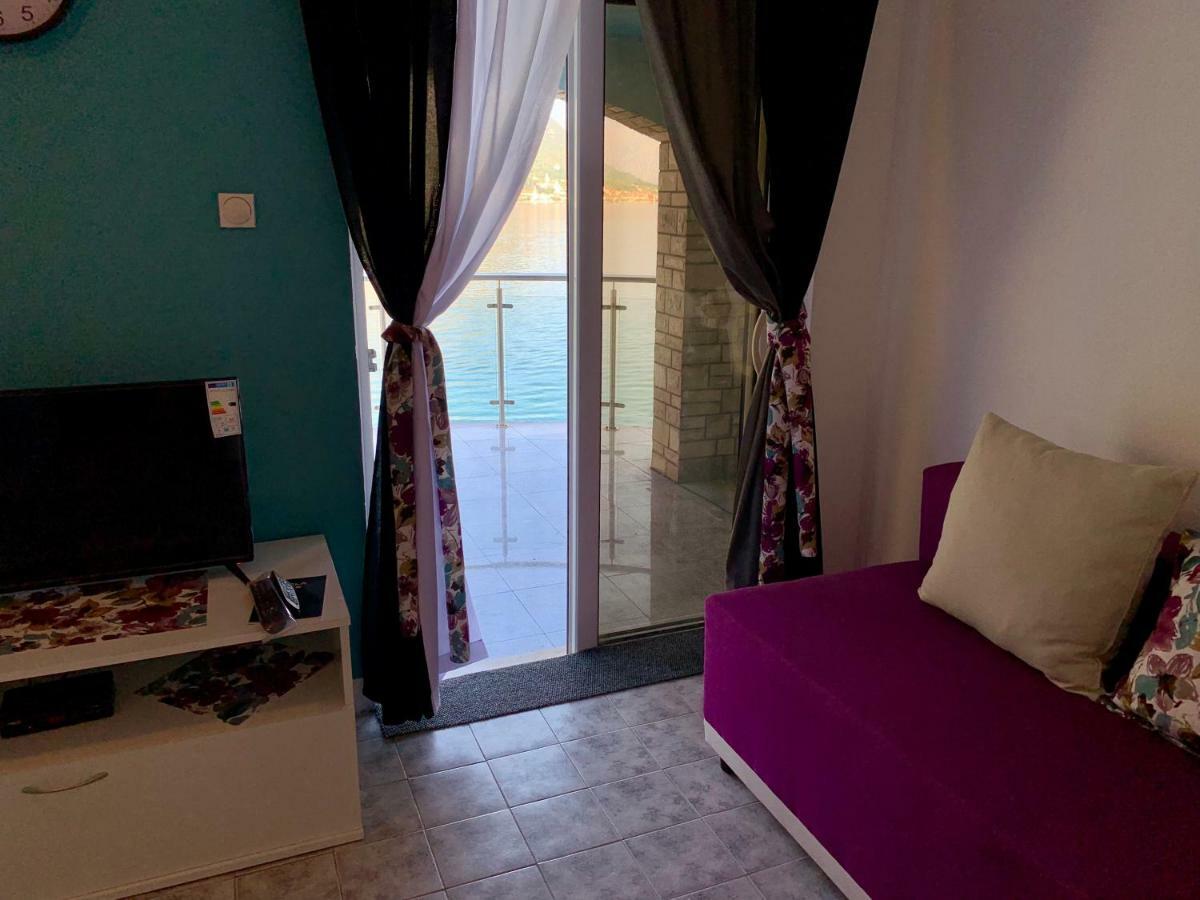 Apartmani Maxim Cattaro Esterno foto